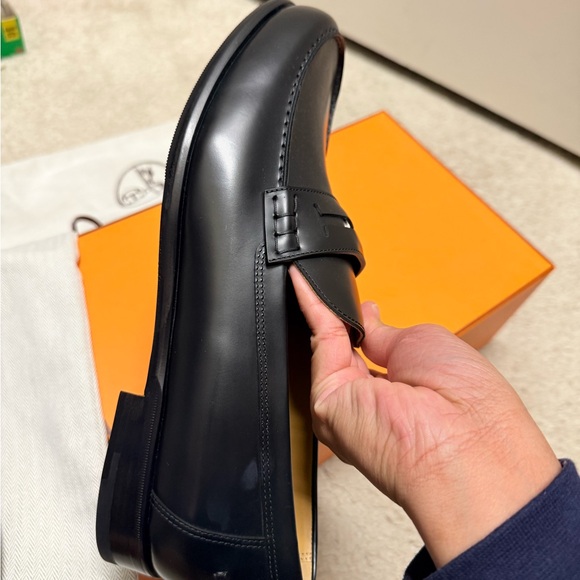 New Hermes Black Leather Slip-On Loafers - Picture 7 of 8